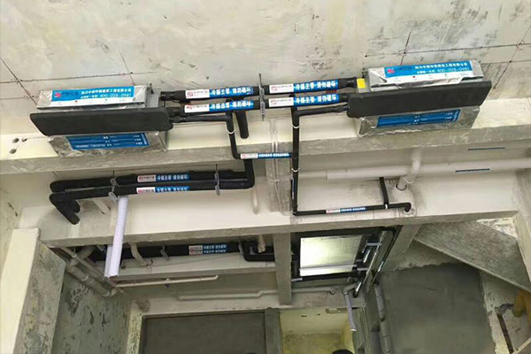 安装主管以及内机